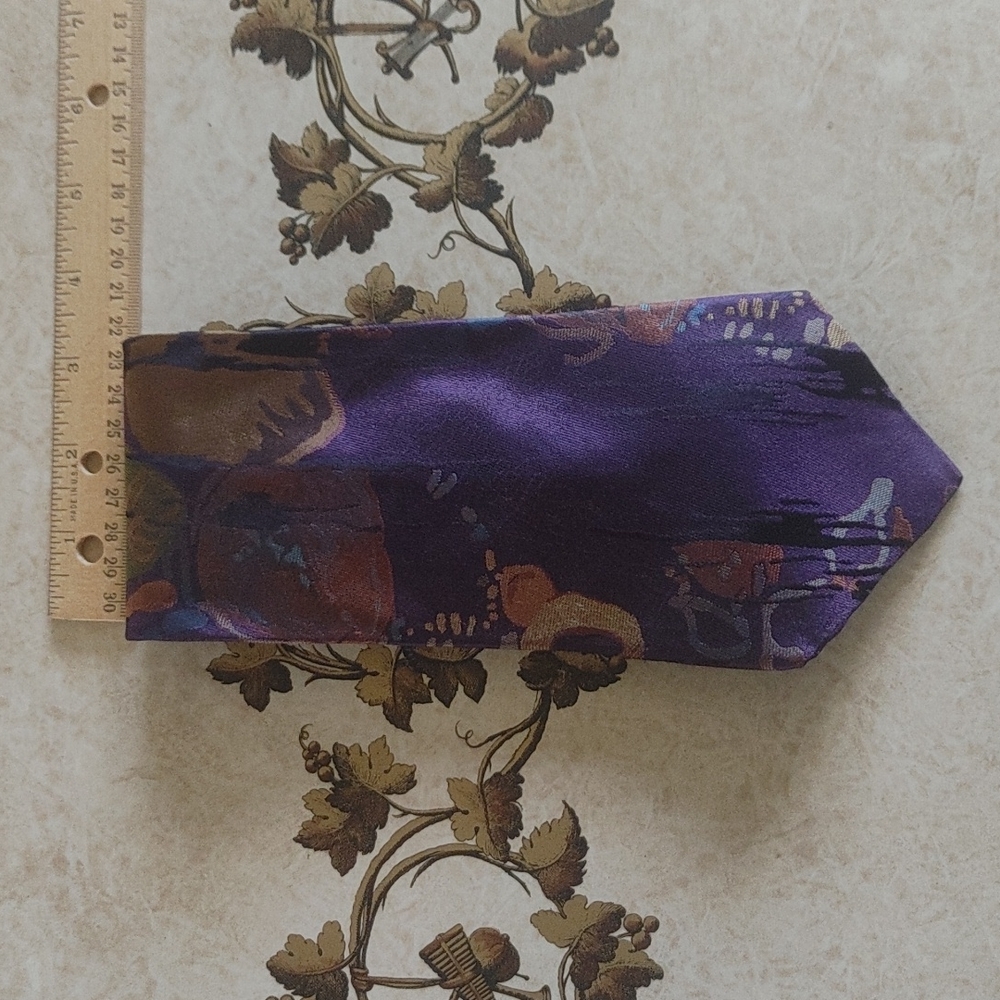 Men's silk tie. Purple background. Green orange gold pattern. Bugatti.